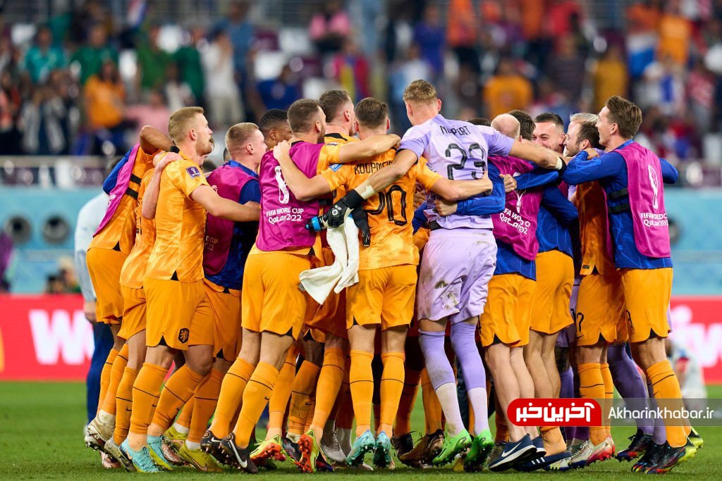 شادی بازیکنان هلند پس از برد مقابل آمریکا