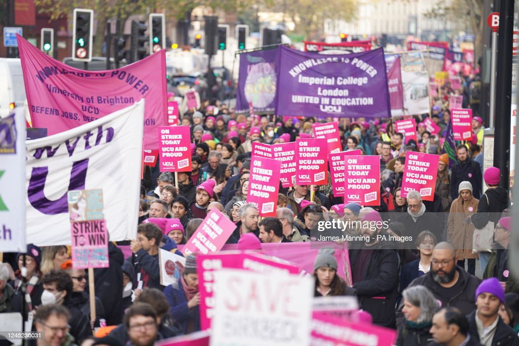 عکس/ اعتصاب دانشگاهیان در انگلیس