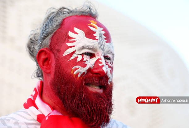 هواداران لهستانی در ورزشگاه الثمانه