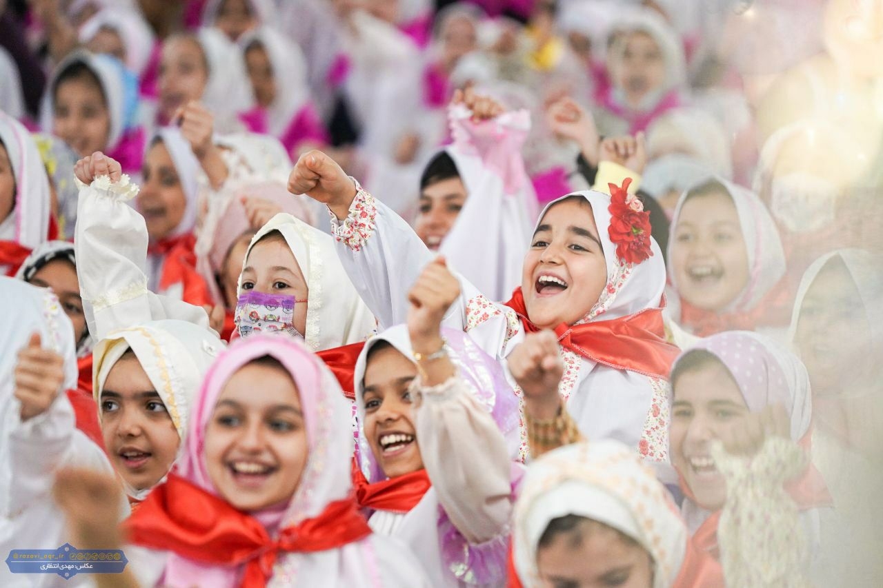 جشن تکلیف فرشتهها در حرم امام رضا(علیهالسلام)