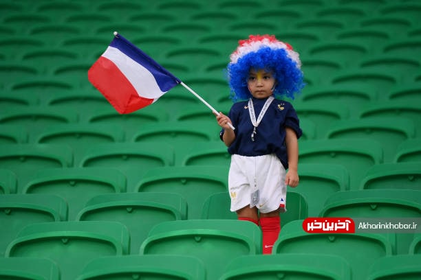 گریم جالب هواداران فرانسوی در ورزشگاه الثمانه 