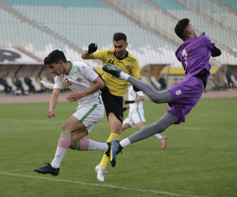 ماجرای درگیری در فوتبال جوانان فارس چه بود؟