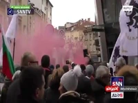 تخم مرغ پرانیِ مردم معترض بلغارستان به ساختمان اتحادیه اروپا