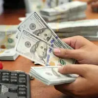 نرخ فروش دلار در صرافی‌های بانکی افزایشی شد 