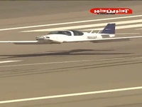 مهارت خلبان در نشاندن هواپیمای بدون چرخ!