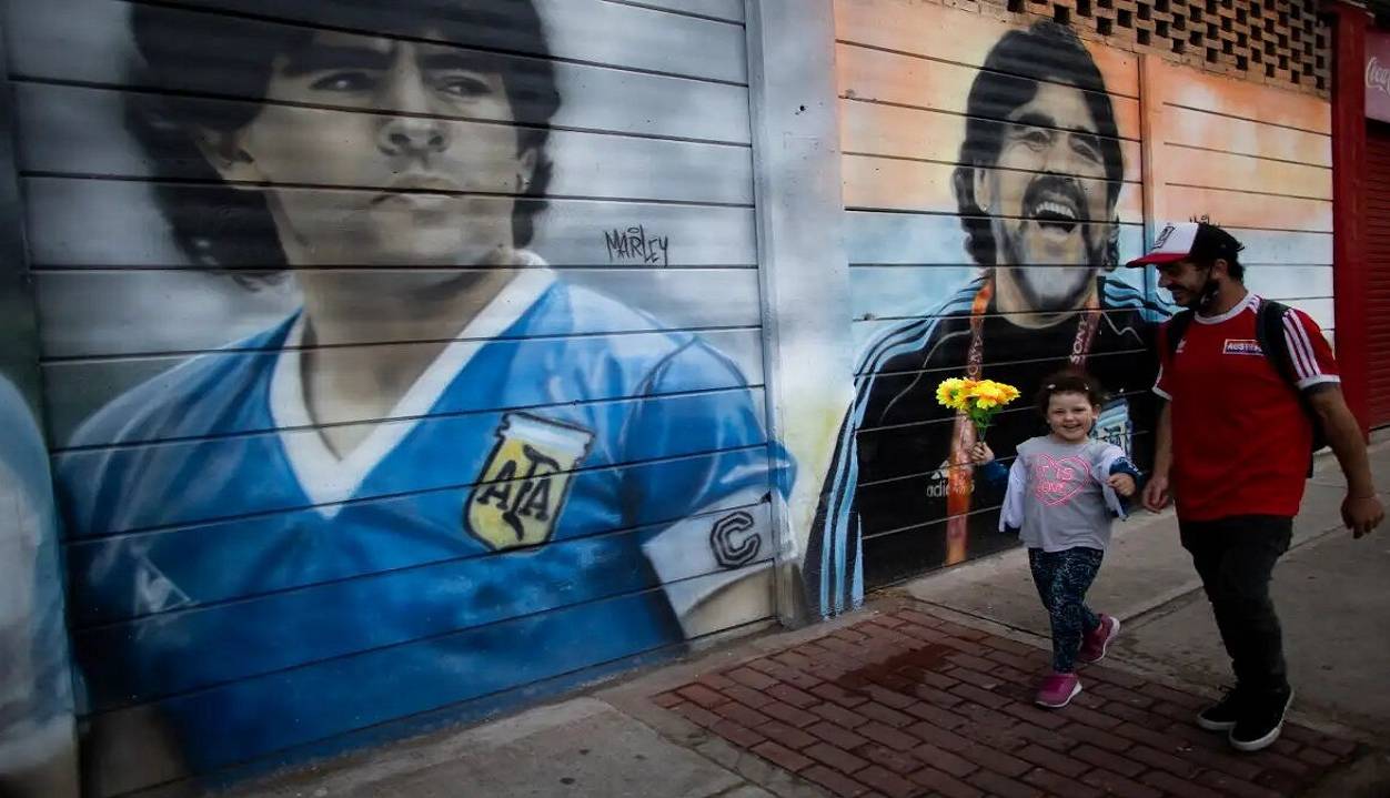 جام‌جهانی.  پیام کنایه‌آمیز دختر مارادونا به مسی و تیم‌ملی آرژانتین