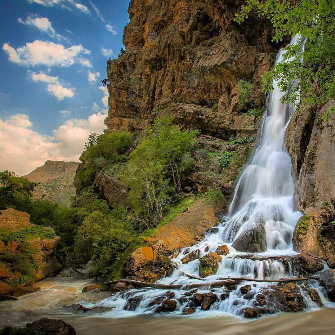 آبشار زیبای سفیدآب در شهرستان الیگودرز