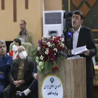 انتقاد استاندار از تعطیلی داروخانه هلال‌احمر کرمانشاه