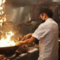 هنرنمایی سرآشپز، رستوران را به آتش کشید