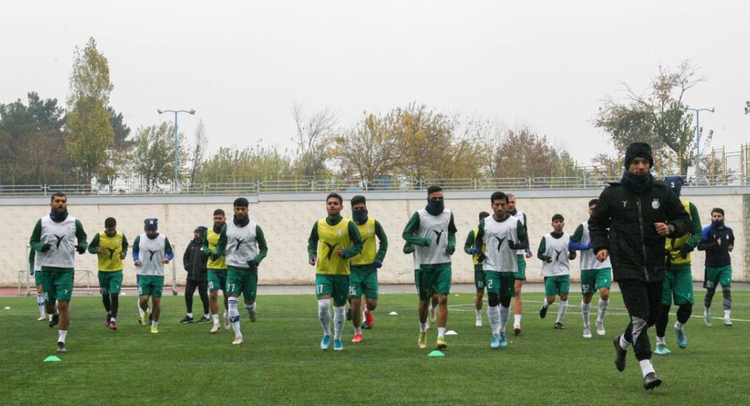 تبعیض در باشگاه استقلال
