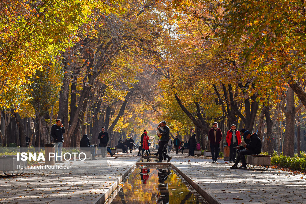  نفس‌های آخر پاییز در اصفهان  