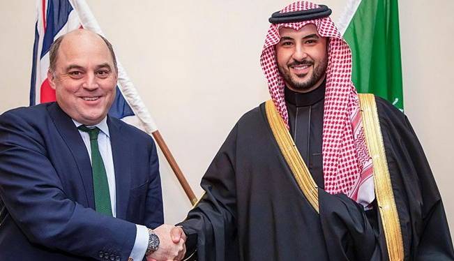 انگلیس و عربستان سعودی طرح همکاری دفاعی امضا کردند