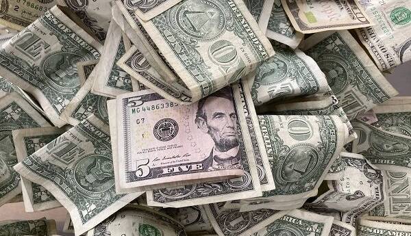 تحریم های شدید آمریکا علیه ۱۶ بانک عراقی