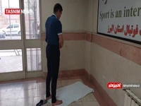 نماز خواندن مهاجم ازبک پیکان بعد از بازی با استقلال خوزستان