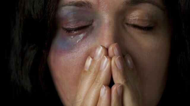 زنان در معرض «خشونت» چگونه می‌توانند مهمان «خانه‌ امن» شوند؟