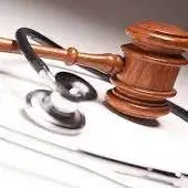 بررسی ۶۸ پرونده مربوط به زیرمیزی پزشکان در استان بوشهر