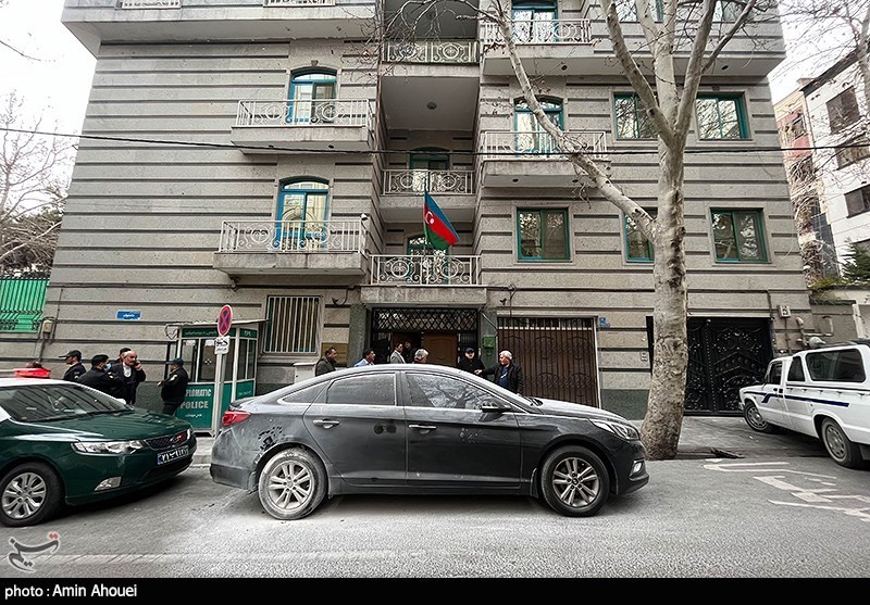 عکس/ سفارت جمهوری آذربایجان پس از حادثه تیراندازی