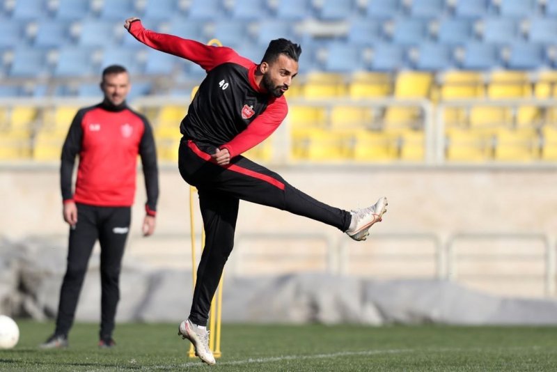 بازیکن مازاد پرسپولیس در لیست تراکتور