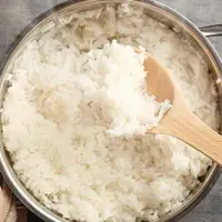 اگر برنج شفته و خمیر شد چه کار کنیم؟