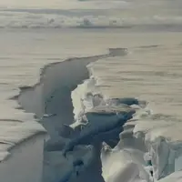 جدا شدن یک کوه یخی عظیم در نزدیکی ایستگاه تحقیقاتی