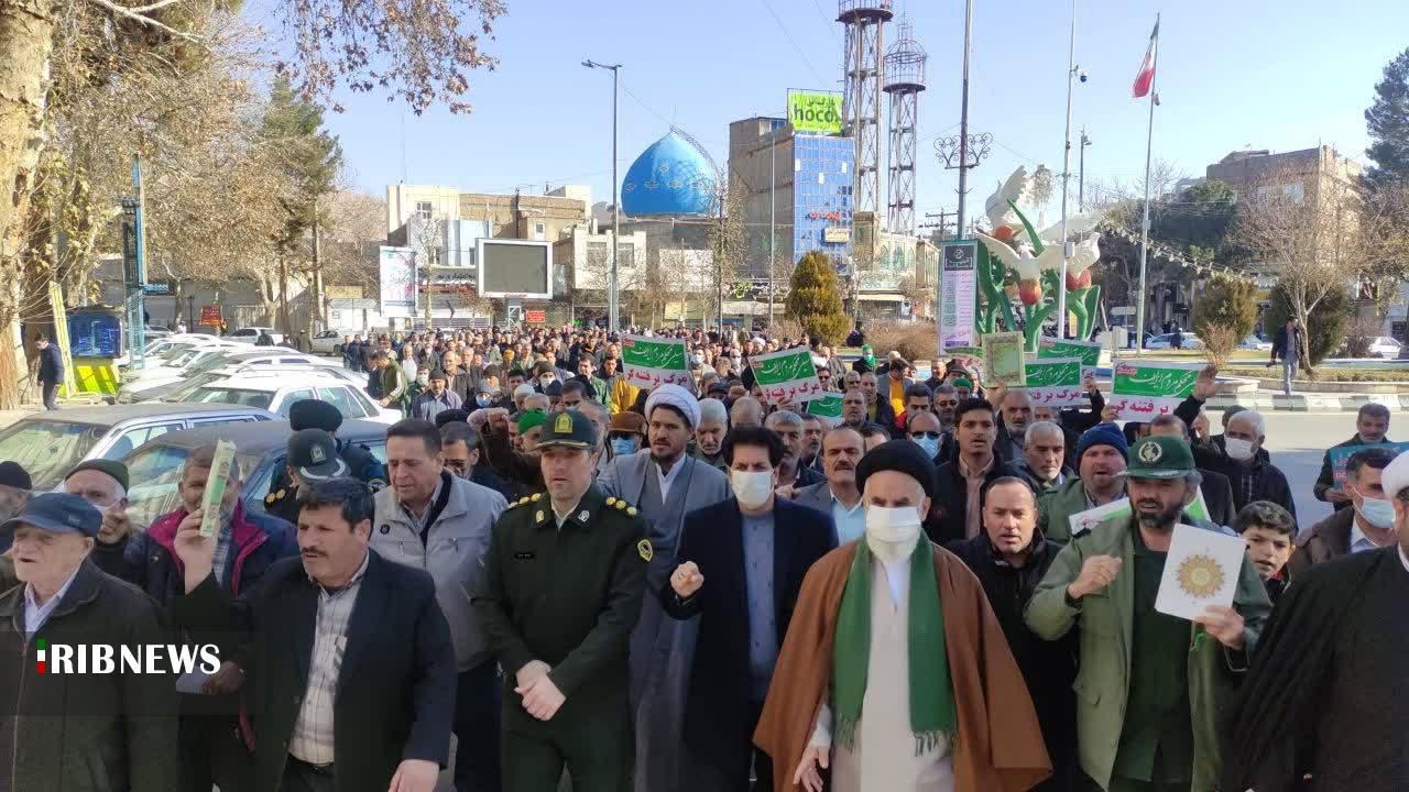 نمازگزاران خراسان شمالی اهانت به قرآن را محکوم کردند