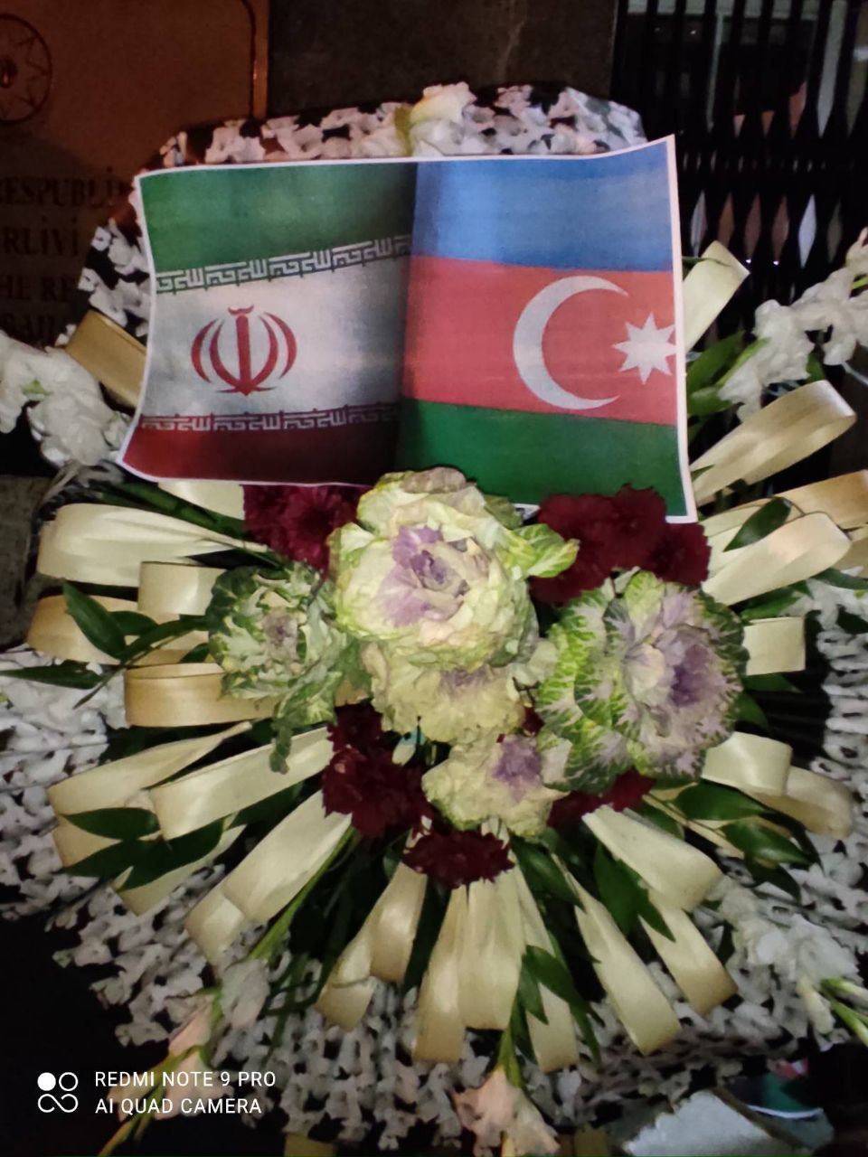 عکس/ محکومیت حادثه سفارت جمهوری آذربایجان توسط جمعی از دانشجویان 
