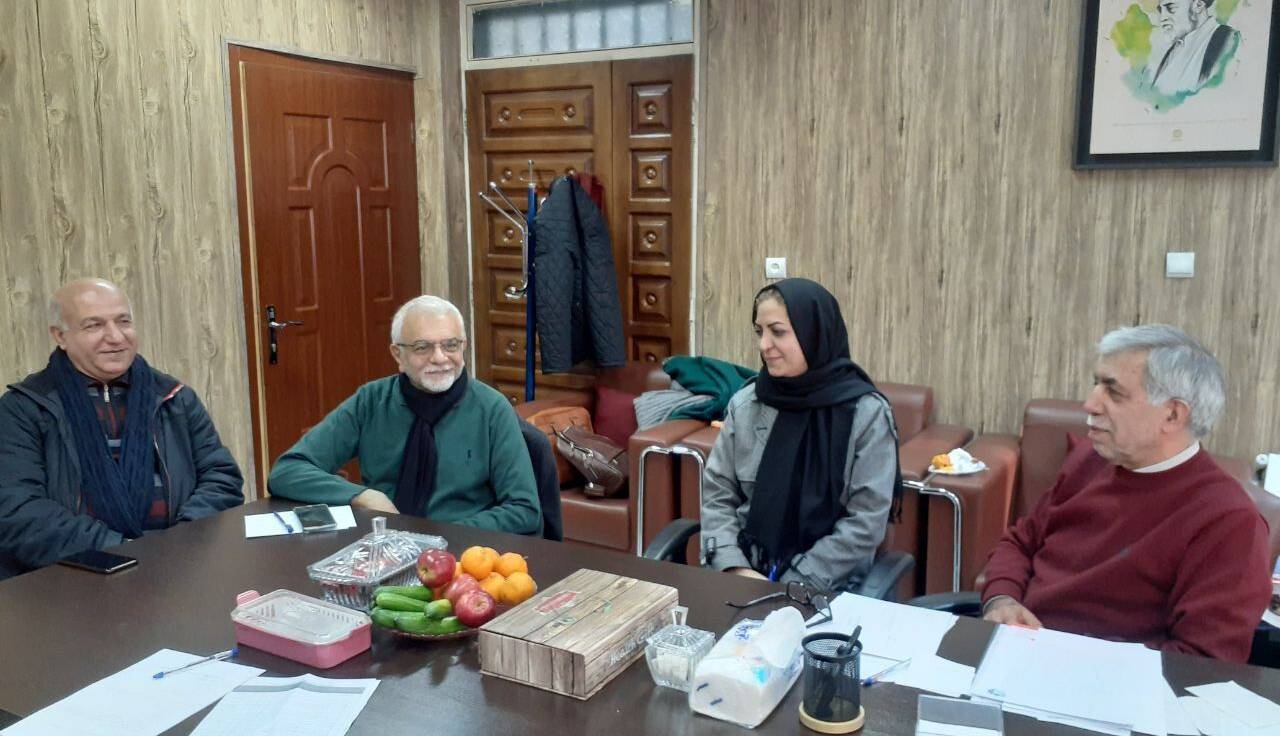 سنِ رمان‌خوانی پایین آمده است