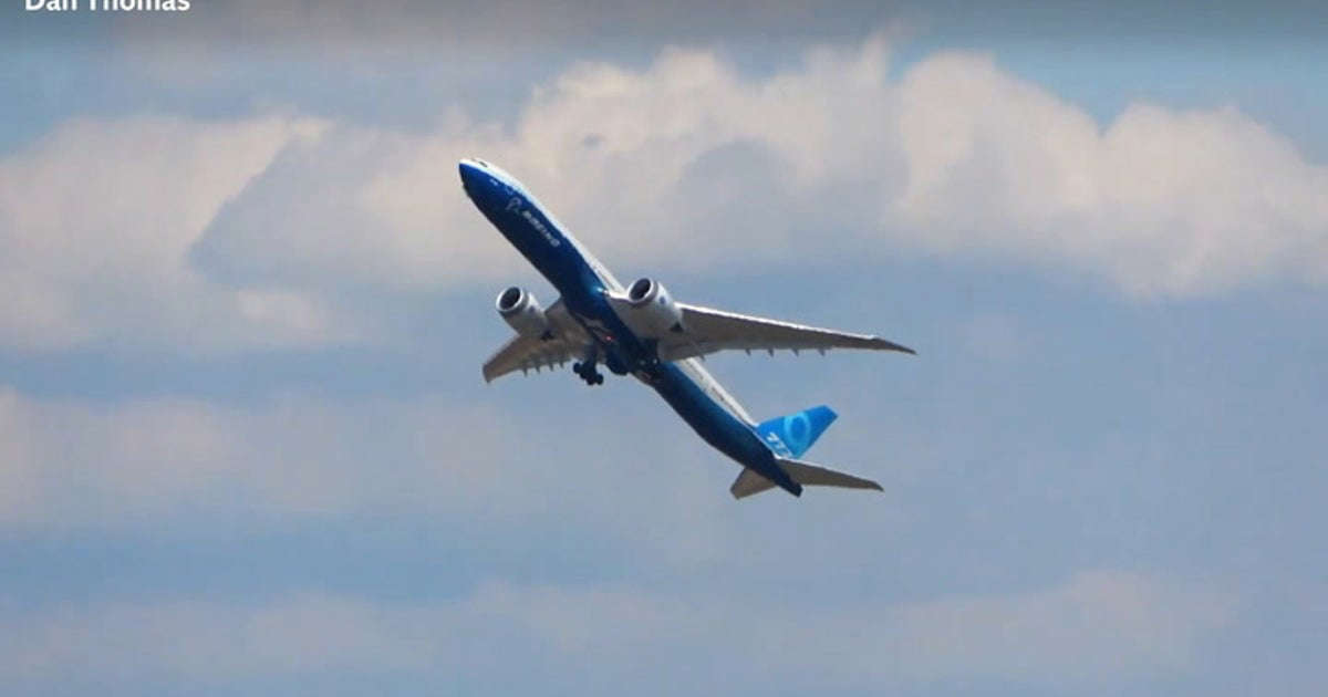 تصاویری خیره‌کننده از تیک‌آف عمودی هواپیمای «بوئینگ»