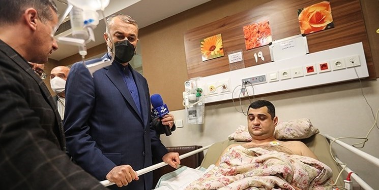 وضعیت جسمانی کارمندِ مجروح سفارت آذربایجان بعد از عمل جراحی