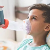 ابتلا به آسم در کودکان در مواجهه با آلودگی هوا؛ تکامل ریه‌ها تا ۱۸ سالگی