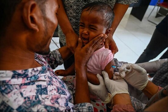 واکسیناسیون پناهجویان مسلمان میانماری در اندونزی