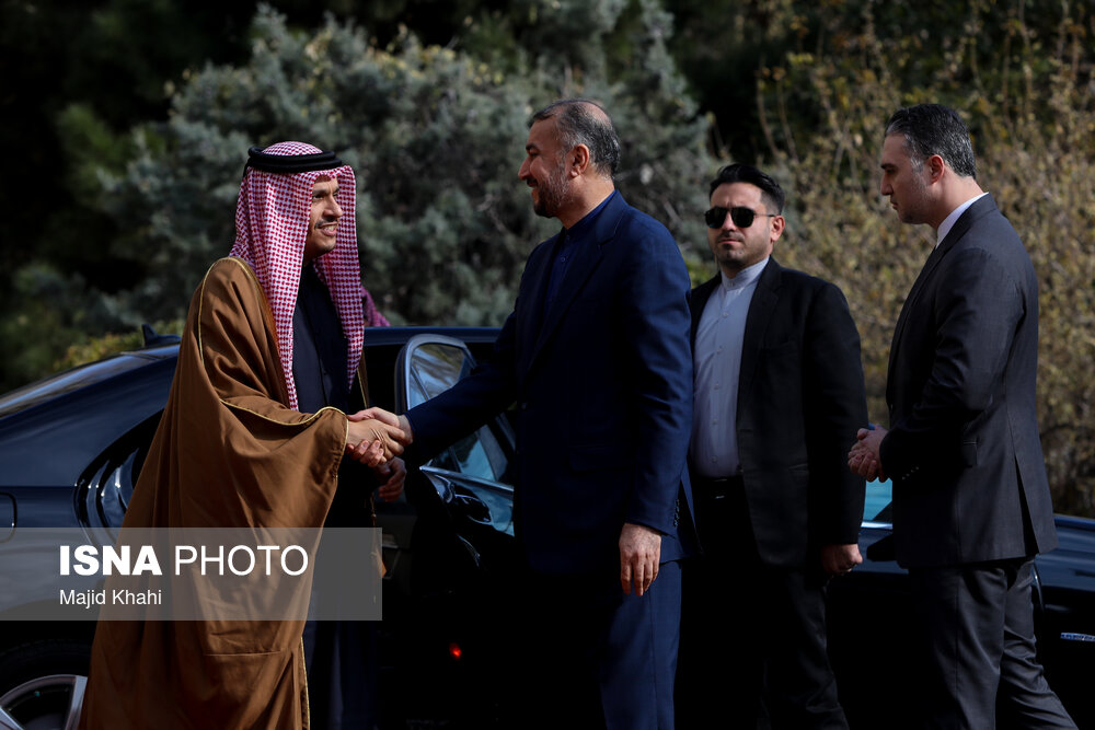 عکس/ دیدار وزیران خارجه ایران و قطر