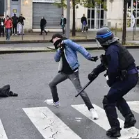 درگیری پلیس فرانسه با دانش‌آموزان دبیرستانی 