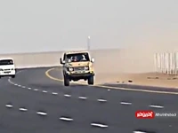 نمایش مهارت رانندگی در جاده های صحرای عربستان