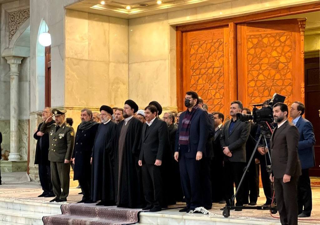 عکس/ تجدید میثاق رئیس جمهور و اعضای هیأت دولت با آرمان‌های امام خمینی(س)