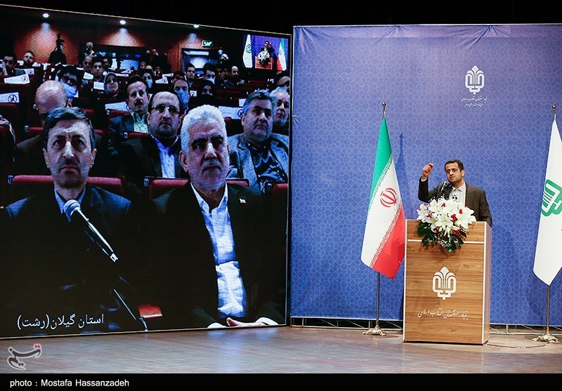 عکس/ واگذاری ۹ هزار سند املاک غصب شده خاندان پهلوی به مردم توسط بنیاد مستضعفان