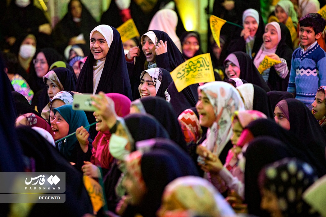 عکس/ جشن «با احترام بابا سلام» با حضور پر رنگ کودکان