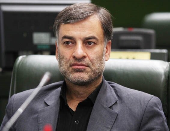 احمدی بیغش: نطفه پتروشیمی الوند با تقلب بسته شده است!
