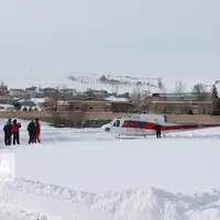 ارسال هوایی کمک‌های امدادی برای اهالی روستای برف‌گیر جیدرزار