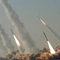 لحظه شلیک موشک‌های حماس به جنگنده اسرائیلی