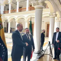 رایزنی امیرعبداللهیان با وزیر خارجه ونزوئلا؛ تاکید بر اجرای تفاهمات در حوزه انرژی