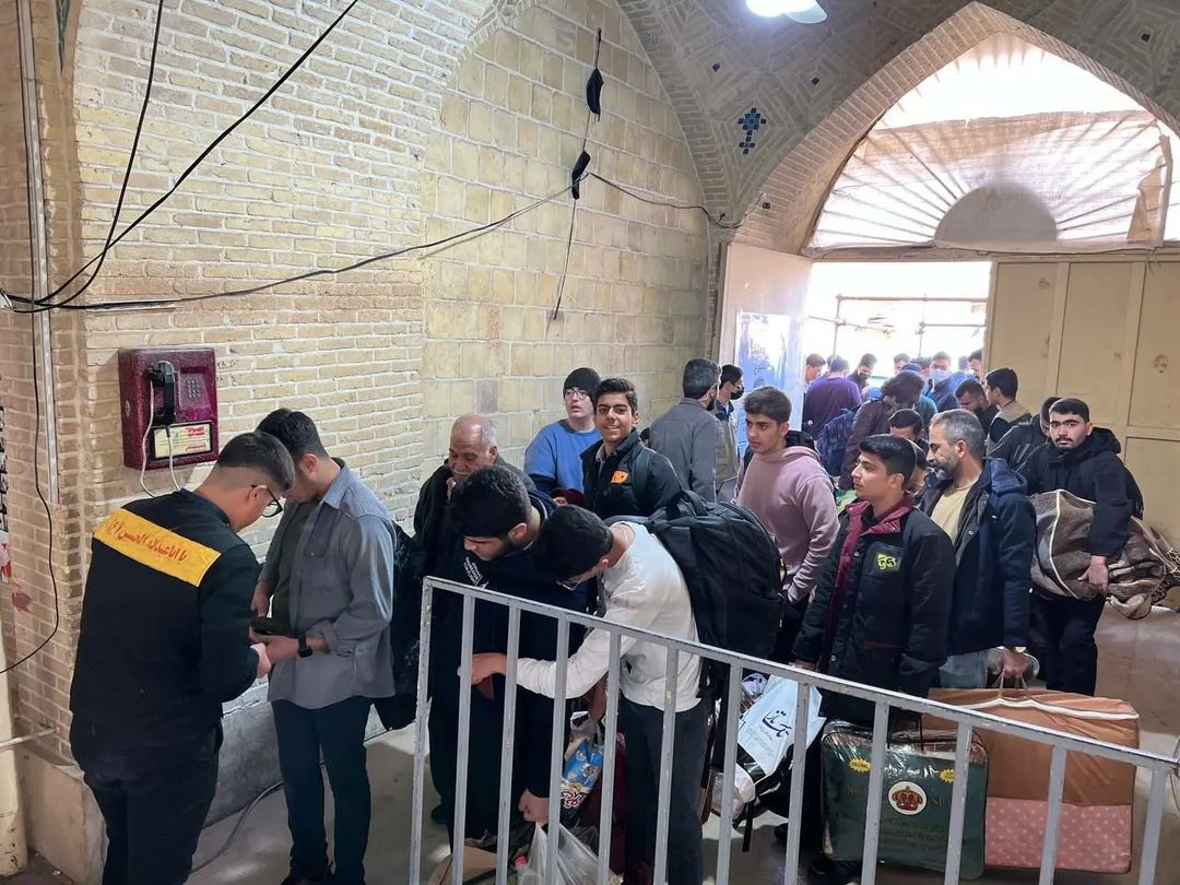 عکس/ لحظات ورود معتکفین به مسجد جامع شهدا شیراز