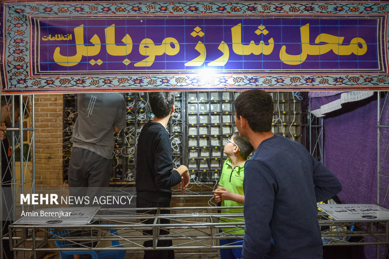 عکس/ بزرگترین اعتکاف جوانان کشور در شیراز