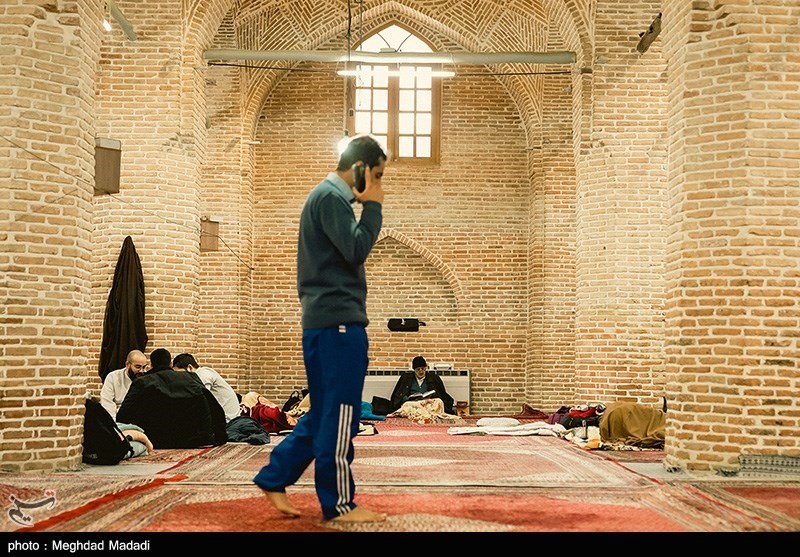 عکس/ اعتکاف در مسجد جامع بازار تهران