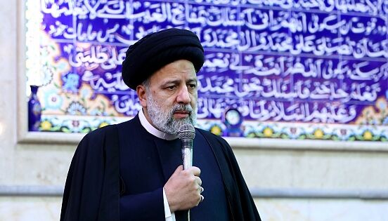 رئیس‌جمهور در جمع معتکفین حاضر شد