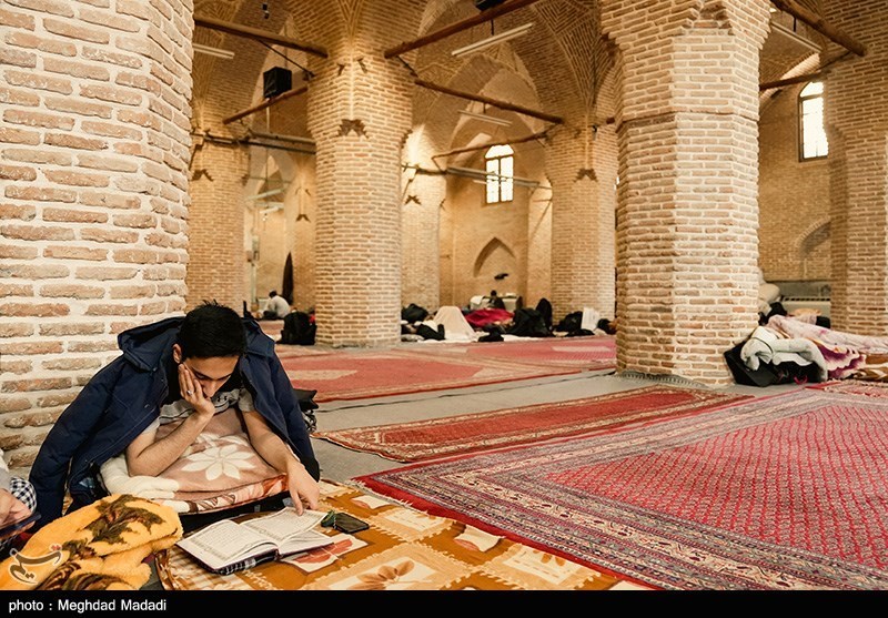 عکس/ اعتکاف در مسجد جامع بازار تهران