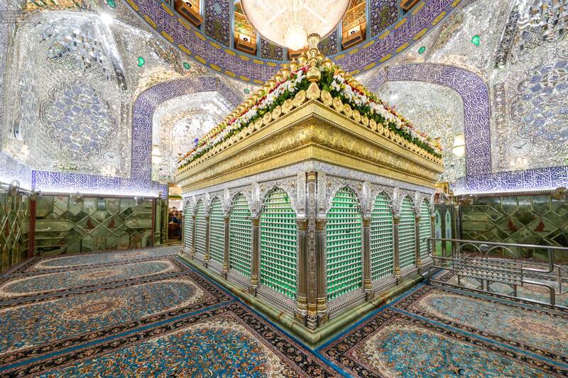 عکس/ غبارروبی صحن و سرای امیرالمومنین حضرت علی (ع)