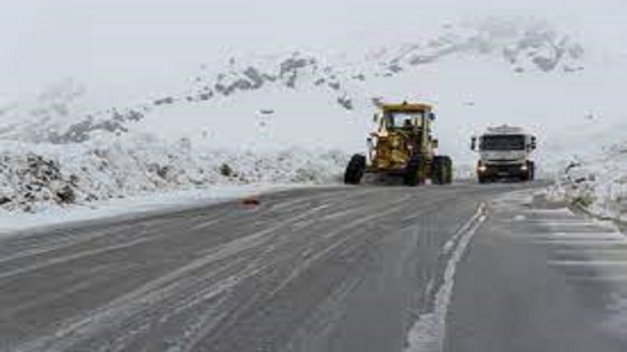 بازگشایی جاده‌های مسدود شده چهار روستا در شهرستان فارسان