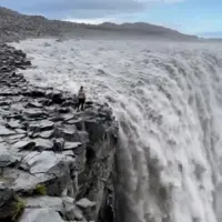 نمایی زیبا از آبشار «دتیفوس» ایسلند 