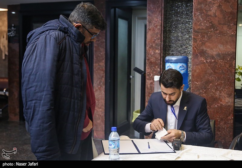 عکس/ نمایش عمومی فیلم های جشنواره فیلم فجر در ایوان شمس